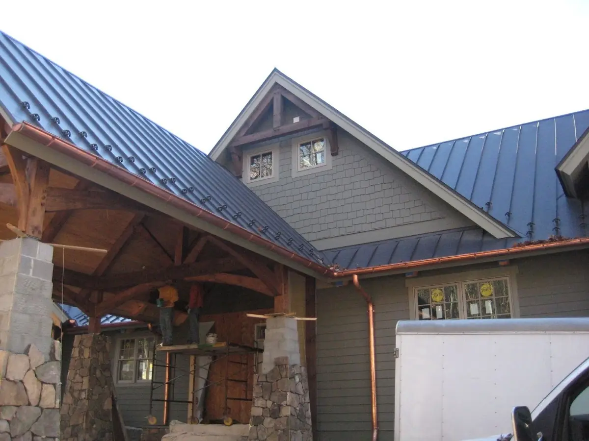 Craftsman Roofing team delivering quality roofing work in Newberry Station